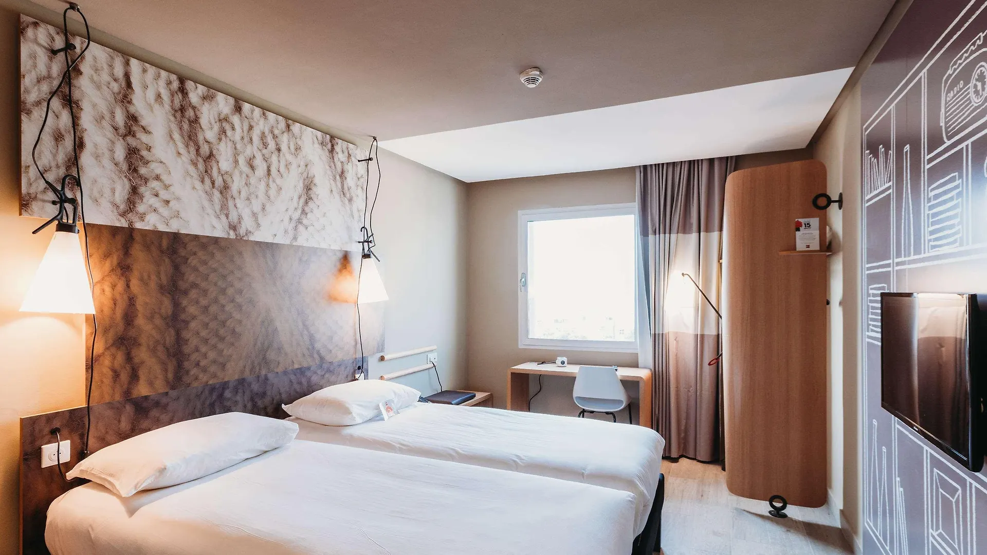 מלון Ibis Casablanca Sidi Maarouf 3*,  מרוקו